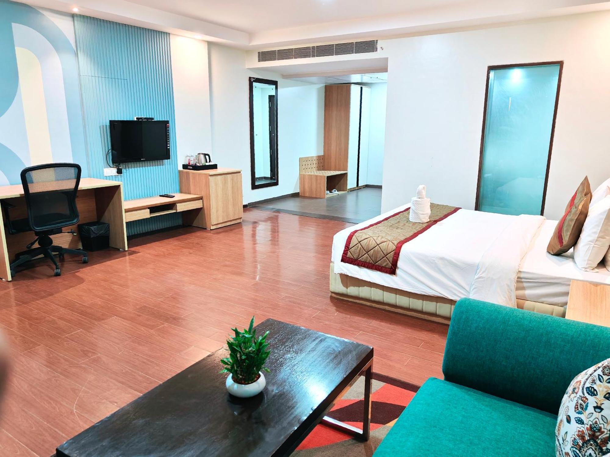 The Altruist Business Hotel Kharadi Pune Esterno foto