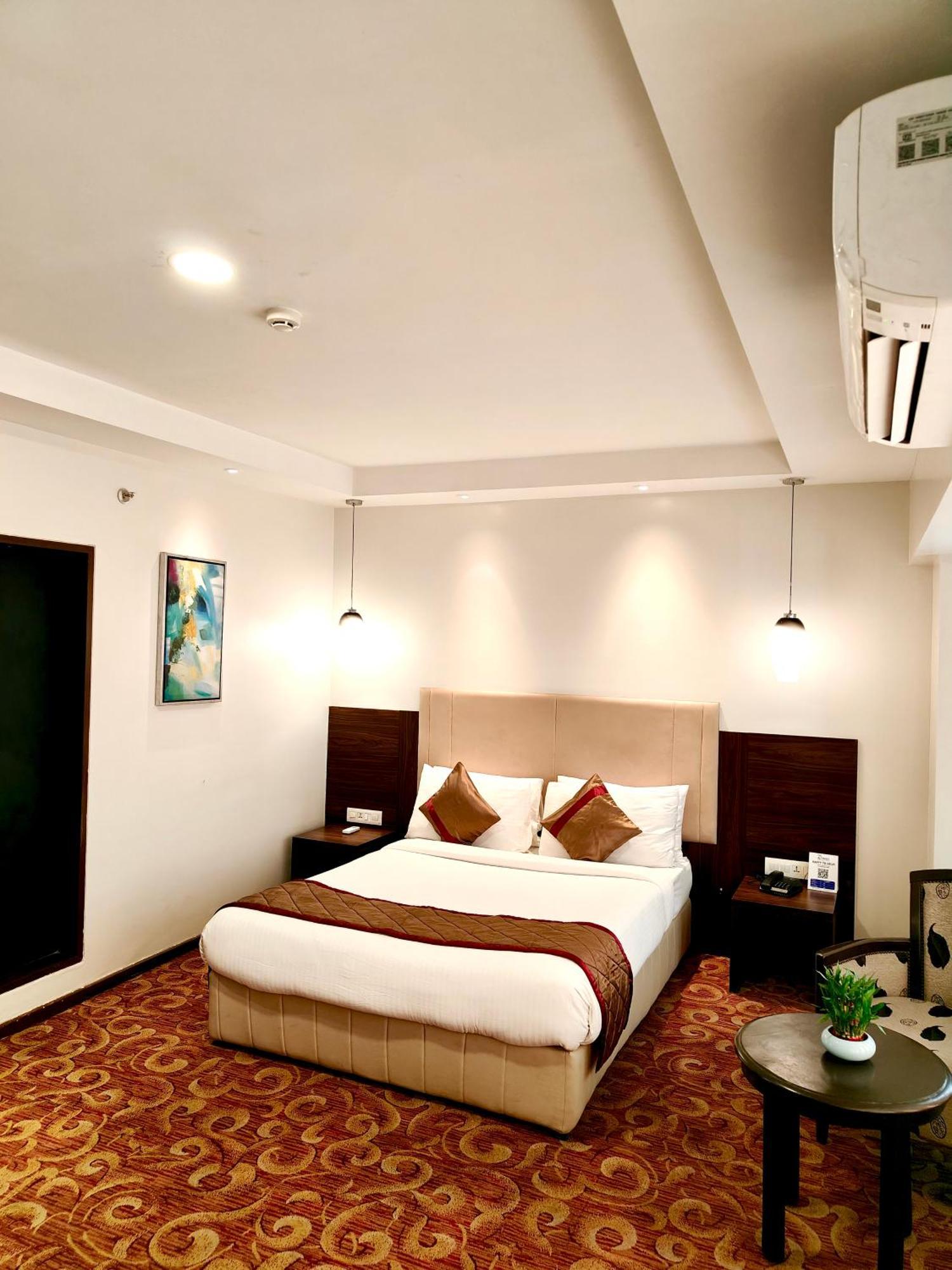 The Altruist Business Hotel Kharadi Pune Esterno foto