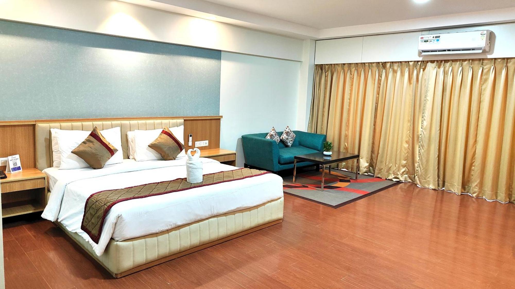The Altruist Business Hotel Kharadi Pune Esterno foto