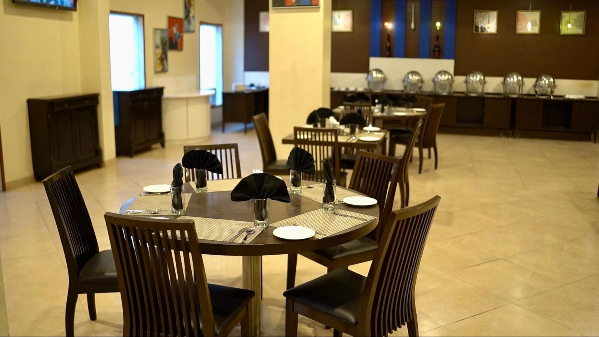 The Altruist Business Hotel Kharadi Pune Esterno foto